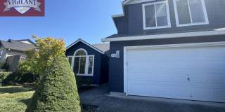 Amazing 3 bedroom home with office Gallery 1