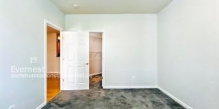 21197 McFadden Square Gallery 14