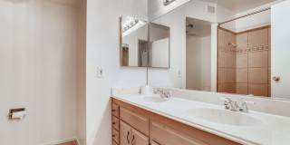 ADORABLE TOWN HOME with BALCONY and a GREAT SIZE PATIO/"BACKYARD" Gallery 23