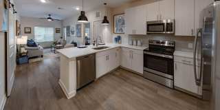 Cove at Covington Center - Apartments & Townhomes Gallery 20