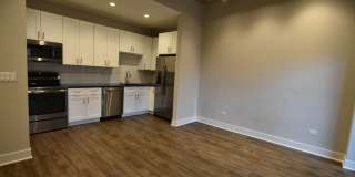 3833 N Broadway Gallery 145