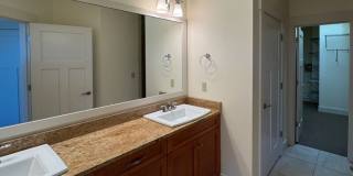 End Unit, 3 Bed, 2.5 Bath PLUS Bonus Room, Anacortes Gallery 16