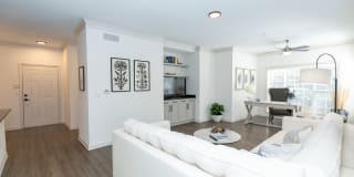 Highland Square Gallery 4