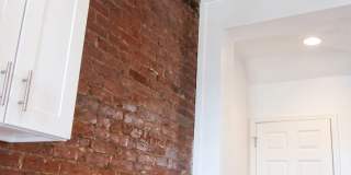Beautiful 3 bed, 1 bath luxury apartment South Side Flats Gallery 3