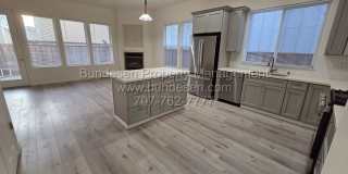 Spacious 4BD/4.5BA Westside Santa Rosa Home ~2,700 Sq. Ft. ~ 3855 Louis Kohn Gallery 7