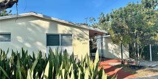 1433 NE 22nd St Gallery 1