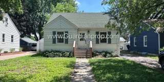 St Louis Park Single Family Home, Fenced Yard, Dishwasher, 1 Car Garage Gallery 1