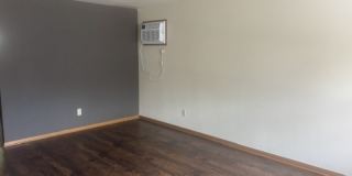 808-810 Harney Avenue - 810 Gallery 7