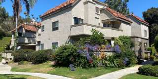 Villa Mira: Upper 2 Bedroom 1 Bath Condo Gallery 1