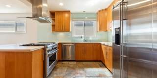 Spacious Upgraded Home in Prime Long Beach! Gallery 10