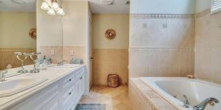 75 Poplar Avenue Gallery 8