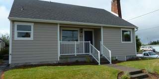 Charming 3 bedroom, 2 bath home Gallery 1
