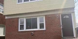 128 Floyd St Gallery 1