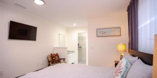 2719 FOREST KNOLL Drive Gallery 10