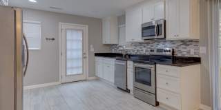 Spacious 5 Bedroom Home in Ooltewah with two separate living areas! Gallery 7