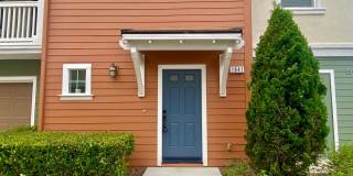 Modern Coastal Living – 2-Bed, 2.5-Bath Home in Oxnard, CA Gallery 1