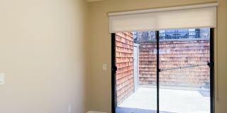 Luxurious Coastal Living: Fully Remodeled 3-Bed, 3.5-Bath with Ocean Views in Sea Point Gallery 15