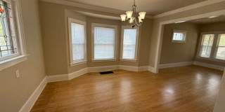 Large 3 Bedroom 1 bath, 2 car garage West Allis home Gallery 1