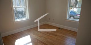 Newly Constructed 5bed, 3 bath apartment in Brighton - great value! Gallery 9