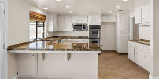 605 N El Rio Drive - Gorgeous Pool Home!! Gallery 28