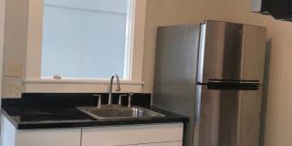 Historic Sanford Second Floor 1BR/1BA Apartment Available Now! Gallery 6
