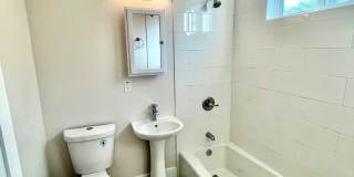 SPECTACULAR, COMPLETELY RENOVATED 2 BED/1 BATH FULLY!!! Gallery 7