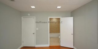 916 East 25th Avenue Gallery 19