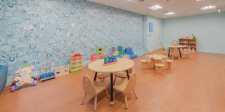 Hudson Point Gallery 27