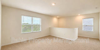 869 Ambleside Dr Gallery 8