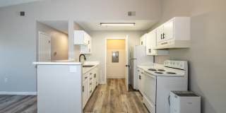 The Landings at Steele Creek Apartments Gallery 16