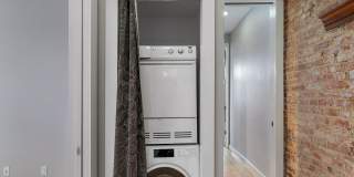 1311 E CAPITOL Street SE Gallery 32