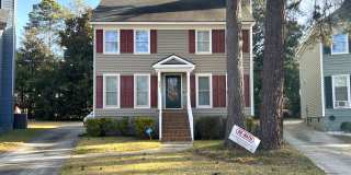 Convenient to Downtown Gallery 1