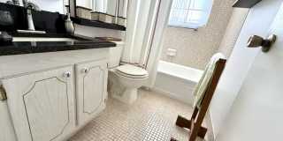 361 Tilford Q Gallery 21