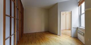 15 E 10th St Gallery 1