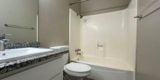 2 Bedroom Upstairs Condo with Bonus Room Near UNLV! Gallery 14