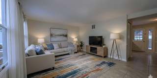 11181 CAPTAINS WALK Court Gallery 1