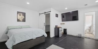 2329 E CONCORDA Drive Gallery 24