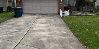 Beautifully remodeled 3 bedroom, 2.5 bath, 2 car garage Gallery 3