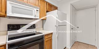 Gorgeous Condo with Washer/Dryer and Central AC Gallery 12