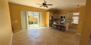 4110 NE 22nd Ct Gallery 8