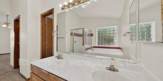 8908 Henriette Wyeth Drive NE Gallery 23