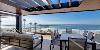 1208 The Strand Gallery 1