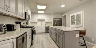 1027 W 19TH Street Gallery 22