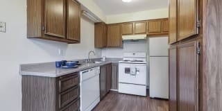 Applegate Gallery 16