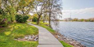 Lake Towers Apartments Gallery 27