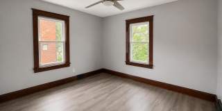 832 Thomas Street Gallery 13