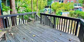 Spacious 6 bedroom 3.5 bath Tudor Townhouse w/Deck close to Georgetown University & Hospital Gallery 57
