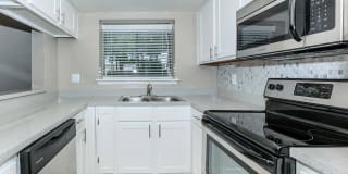 Verandahs at Hunt Club Gallery 70