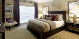 Kensington Square Gallery 15