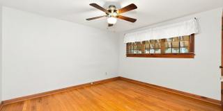 3-Bedroom, 2 Bath Single Family for Rent in Cincinnati, OH | Attached Garage & Nice Large yard Gallery 9